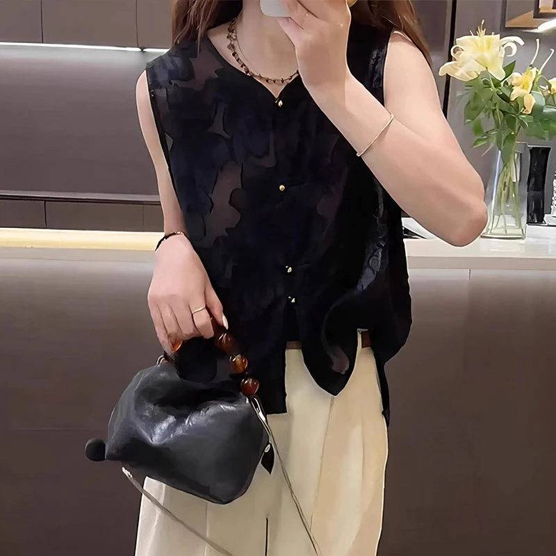 2025年夏季新款蕾丝钩花单排扣中国风衬衫上衣设计感休闲无袖小衫