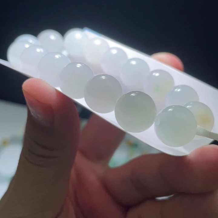 未镶嵌定制翡翠翡翠卡12+