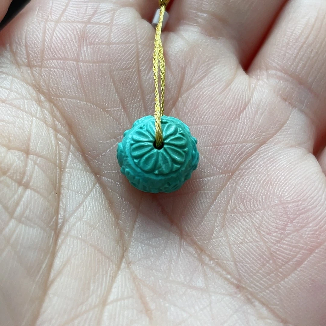 绿松石颈饰未镶嵌