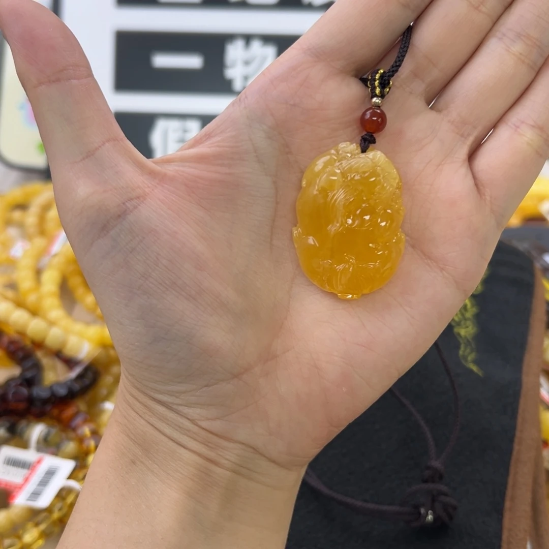 未镶嵌琥珀珠宝奇石