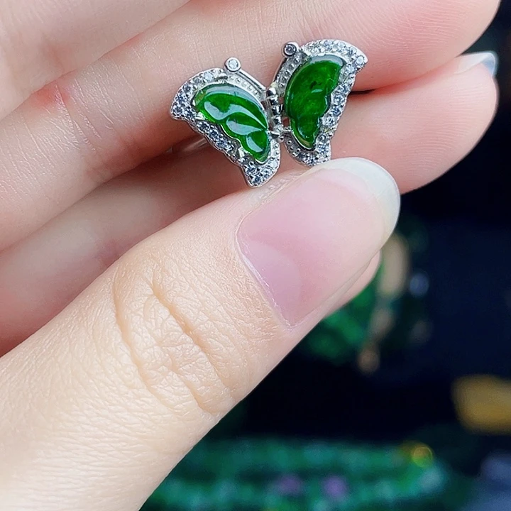 翡翠银S925镶嵌颈饰多样性