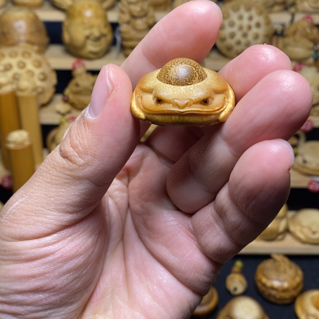 竹时来运转金蟾手把件