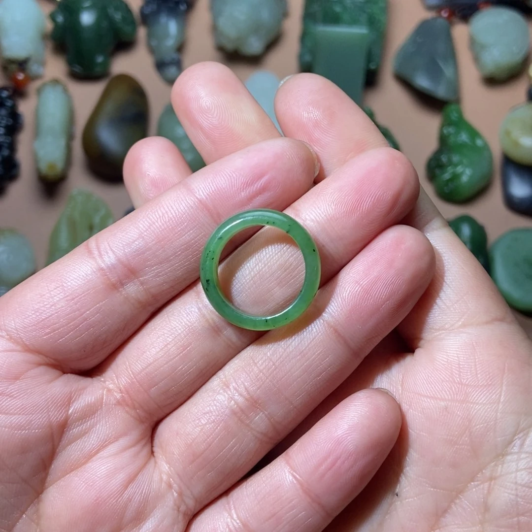 和田玉颈饰未镶嵌定制