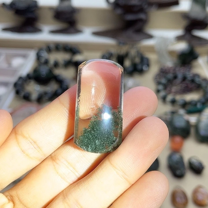 小***们未镶嵌颈饰水晶绿幽灵无事牌打孔定制不退换