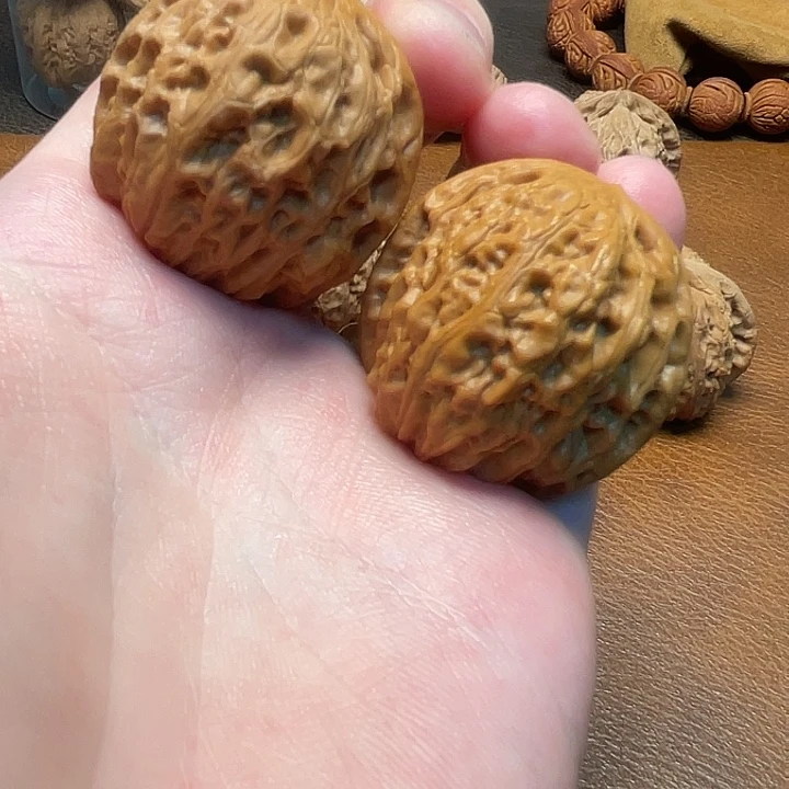 文玩核桃吊坠铁锤38点修