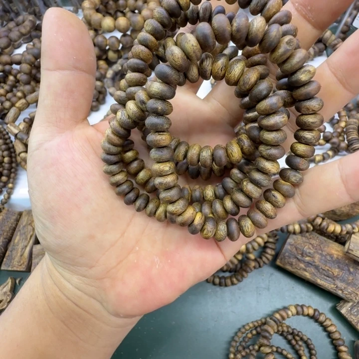 沉香沉香碎屑奇楠沉香乌身卡0.8单圈虫漏算盘珠5.5克+