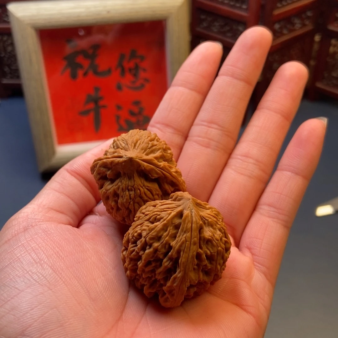 黄***鹏吊坠文玩核桃三角疆33尺