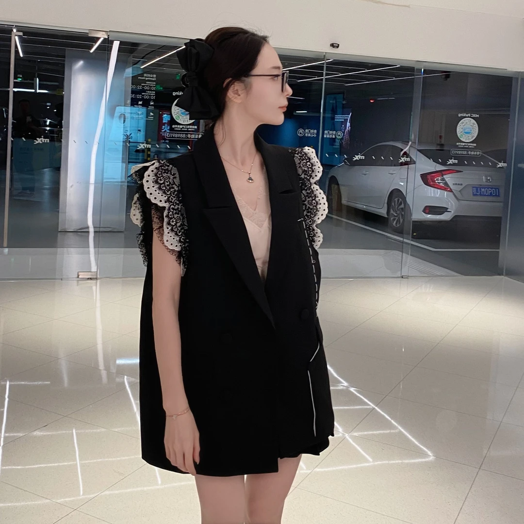 KK颜小新【小花边】小众时尚气质新品宽松设计感黑色夏季外套半裙