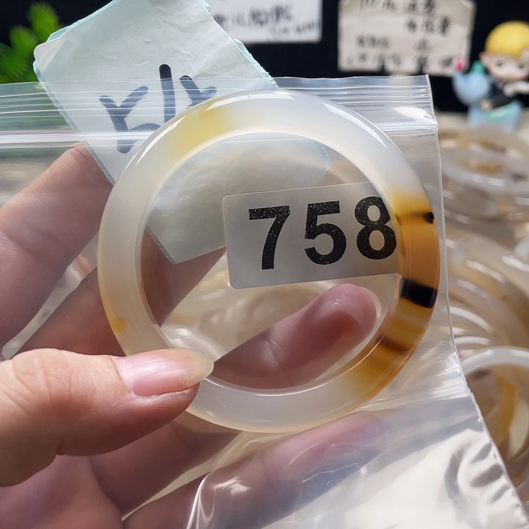 玛瑙/玉髓未镶嵌手镯（圆镯）