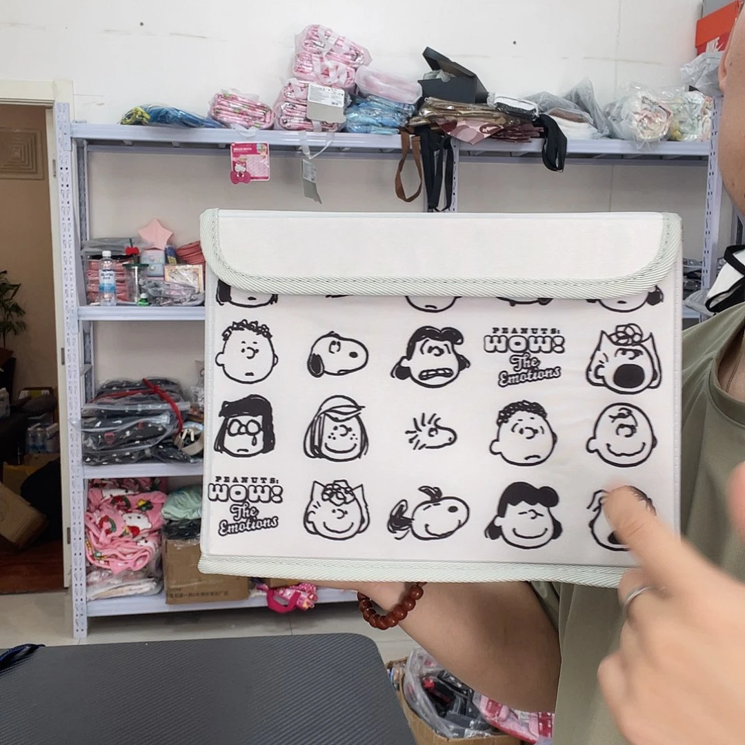 PU化妆包等各种产品的