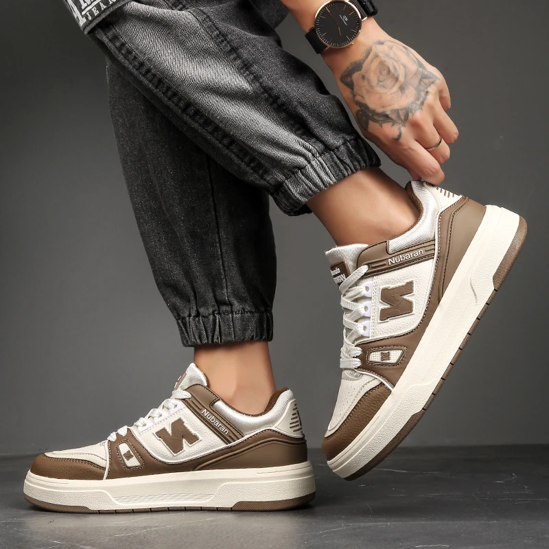 男女同款休闲板鞋百搭潮鞋冬季男士运动鞋透气学生韩版潮流情侣鞋