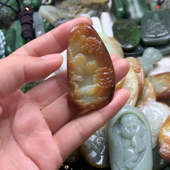 越***好颈饰未镶嵌和田玉