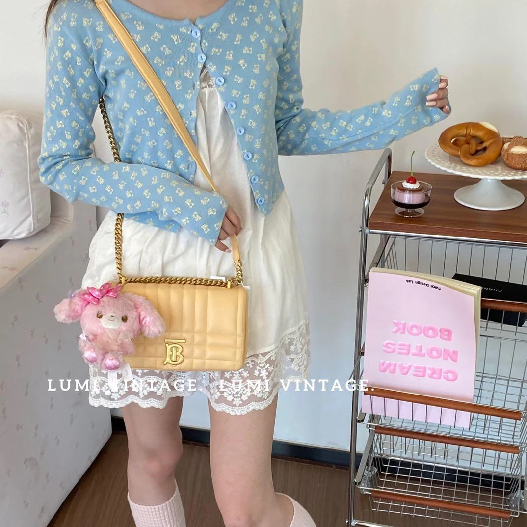 95新 BURBERRY/博柏利 新款沙黄色中号lola单肩包46822039