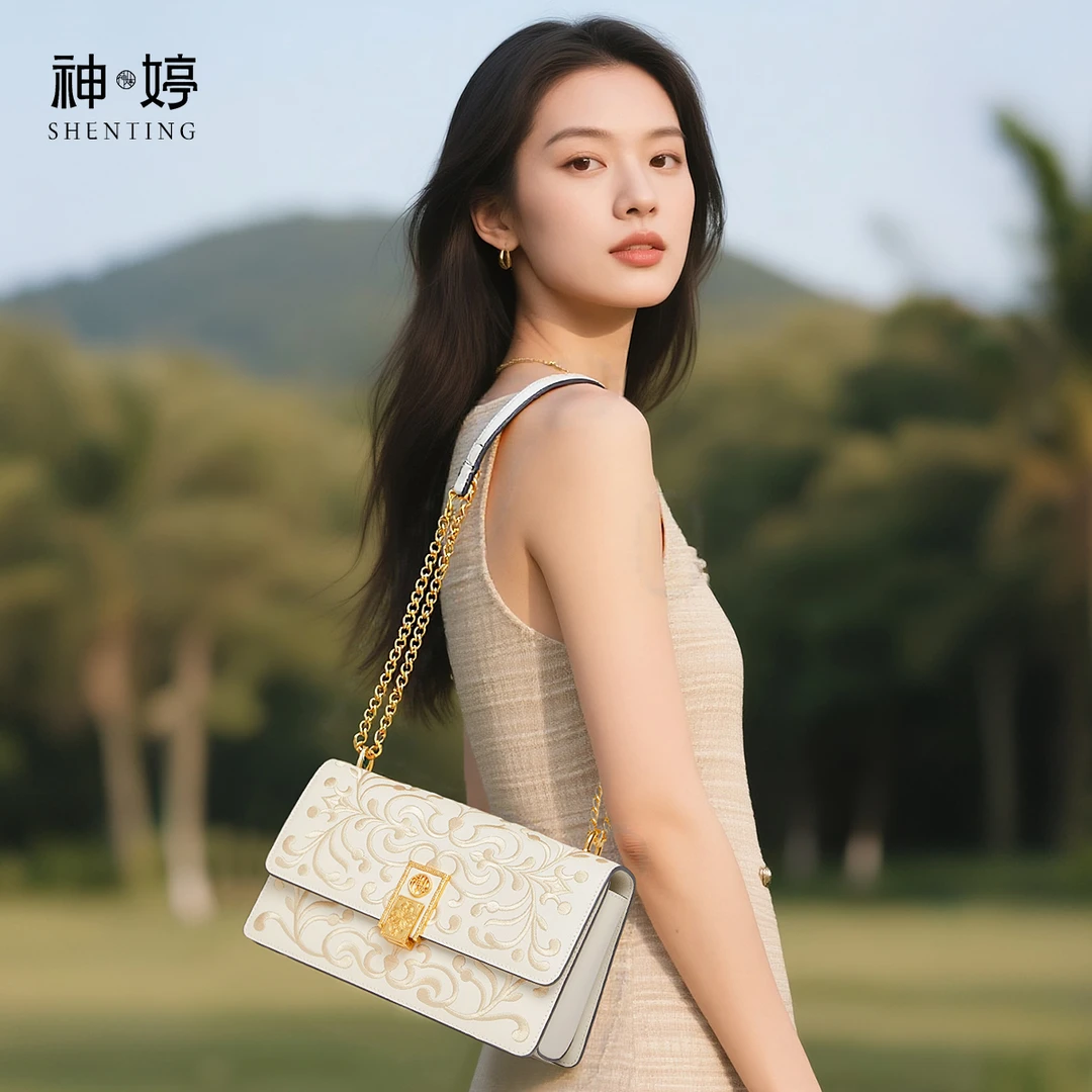 国风刺绣包新款真皮女士包包时尚单肩包生日礼物大气斜挎包送老婆