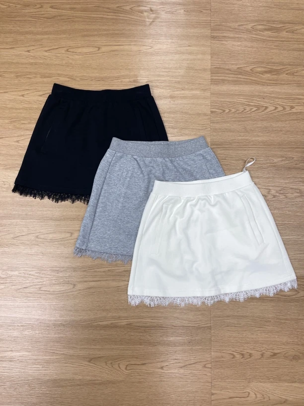 深圳出品TTONE黑白灰色短裙蕾丝下摆少女风百搭半身裙防走光