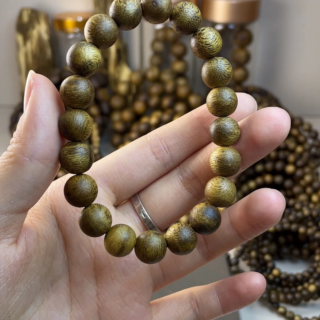 沉香沉香碎屑卡1.0