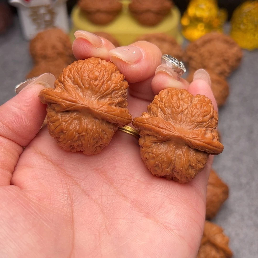 把件文玩核桃毕业精品精配血麒麟37全品边度同尺