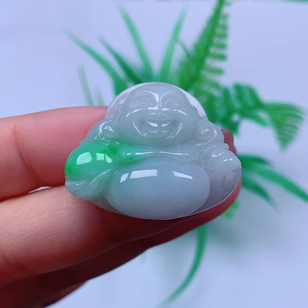 缅甸天然A货翡翠，编号446/211尺寸25.5-31.8-9.8