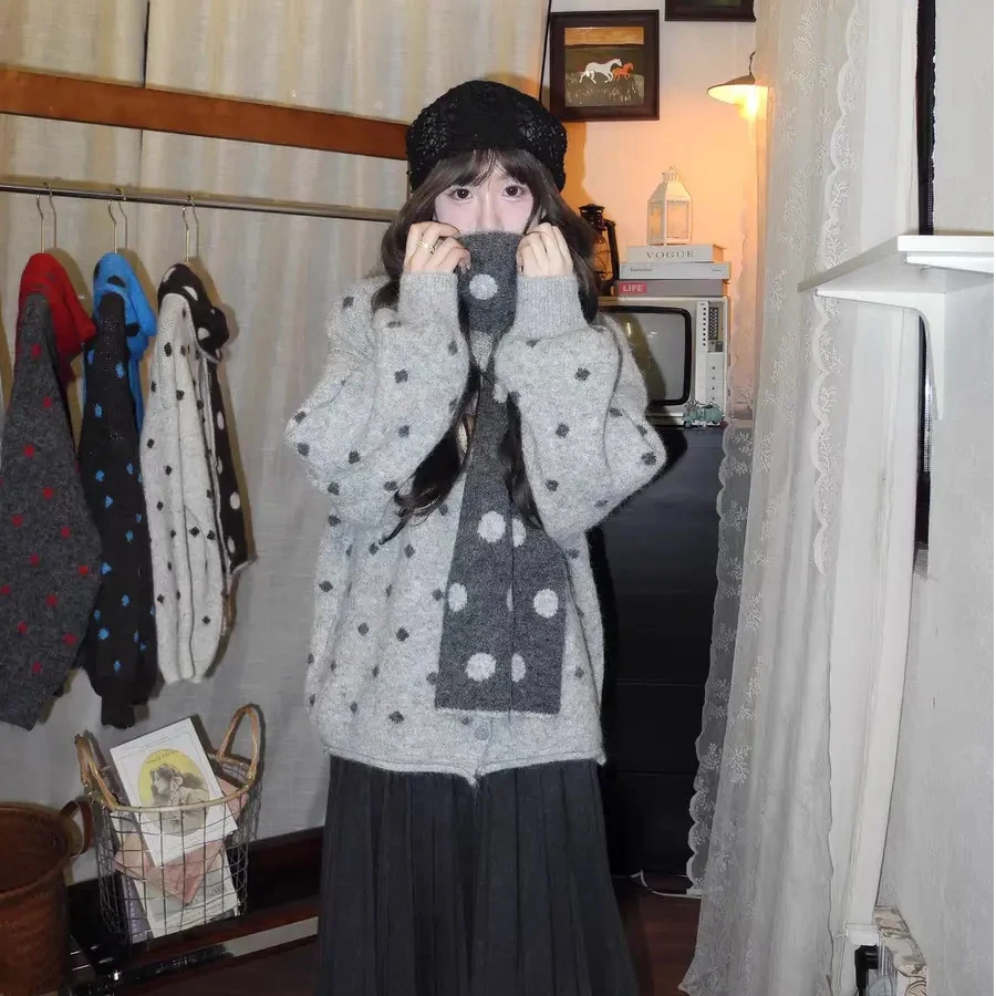 茜茜《套装》针织秋冬款常规宽松型毛衣针织衫休闲风