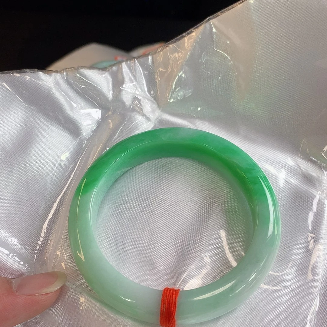 未镶嵌手镯翡翠660