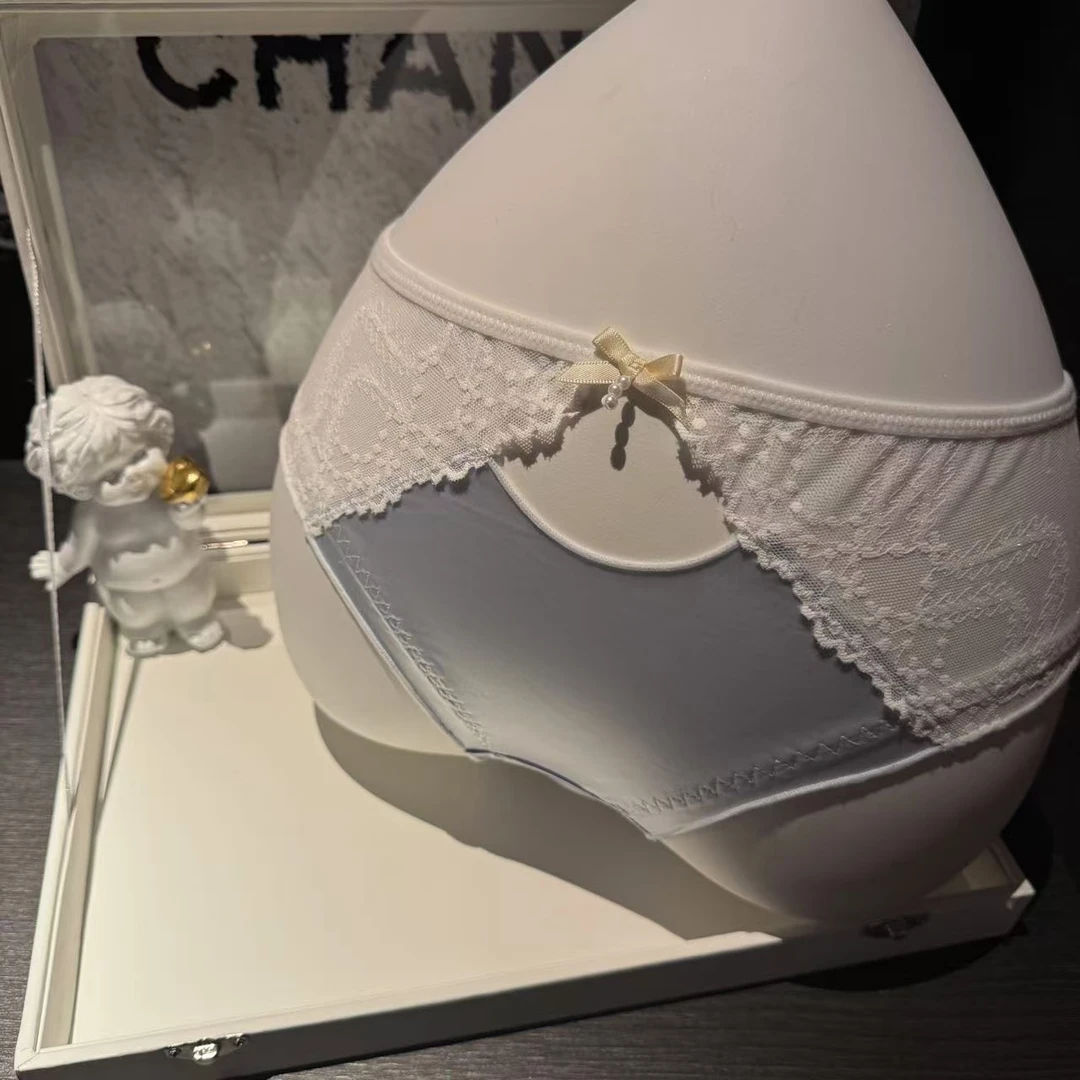 （二十九毛九任选五条） 轻奢缎面拼接蕾丝镂空舒适抗菌裆三角内裤