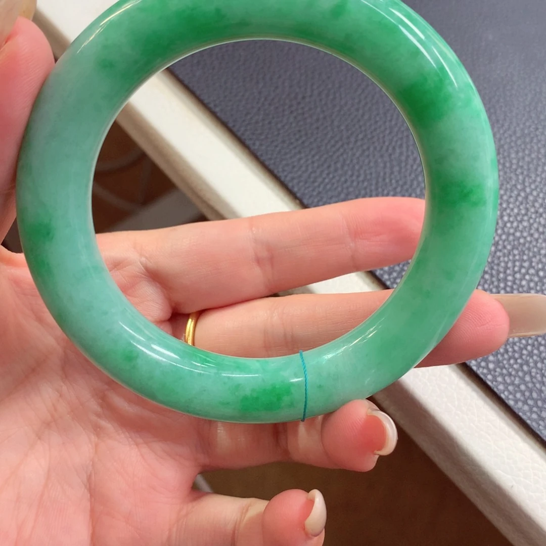 未镶嵌手镯翡翠翡翠