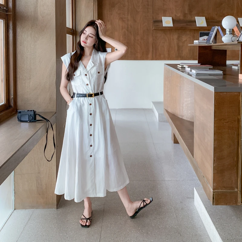 白色绝美气质高级感连衣裙女2025年夏季新款赫本风无袖翻领衬衫裙