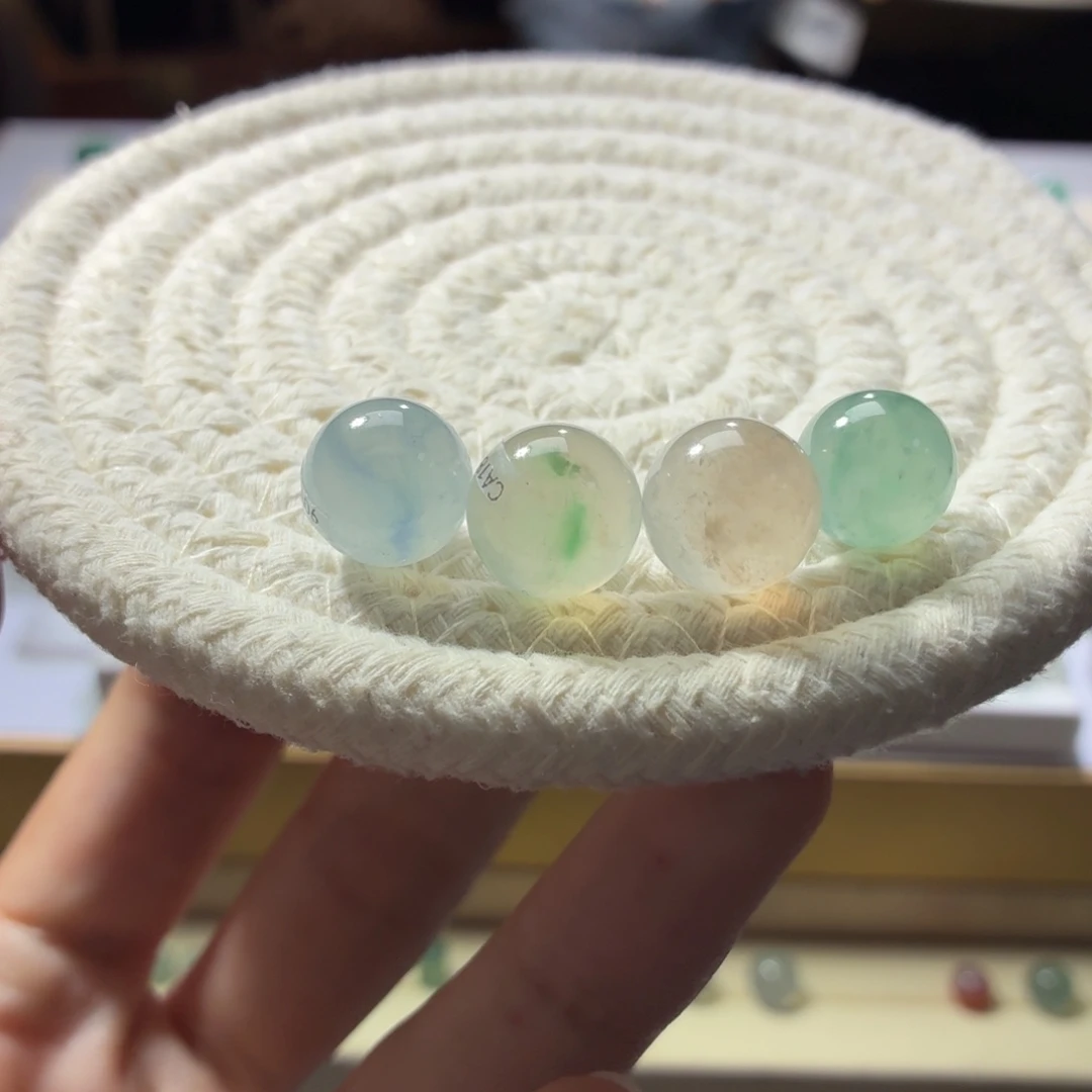 定制翡翠未镶嵌大卡特色组合