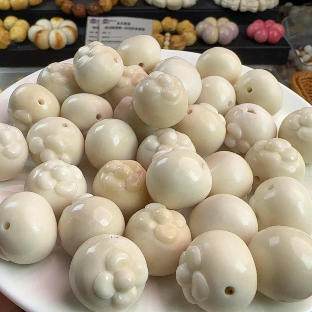 吊坠菩提根/象牙果微瑕疵石榴3颗