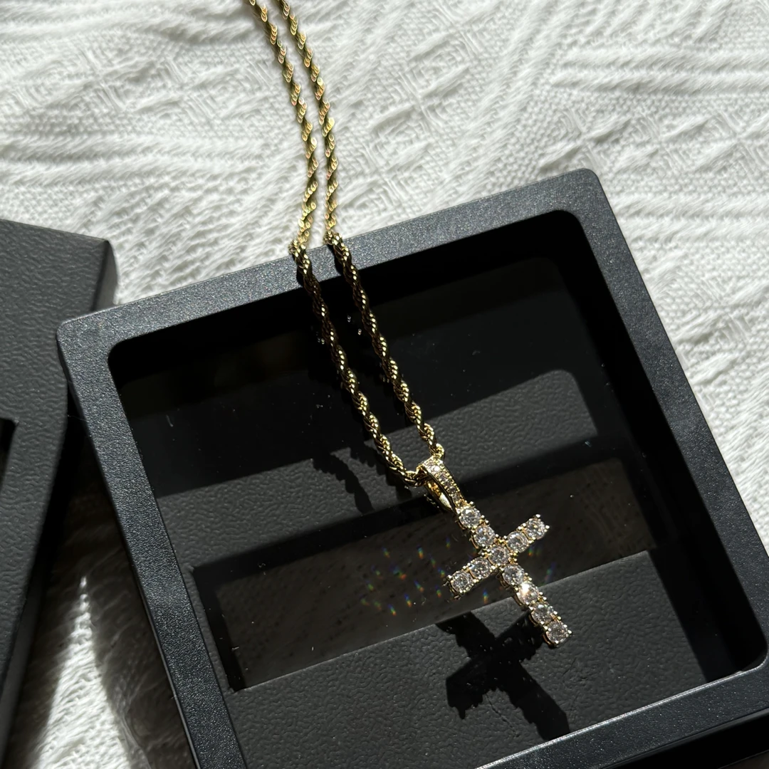 铜合金项链 双十一专属优惠 铜镶锆石十字架 欧美时尚项链吊坠