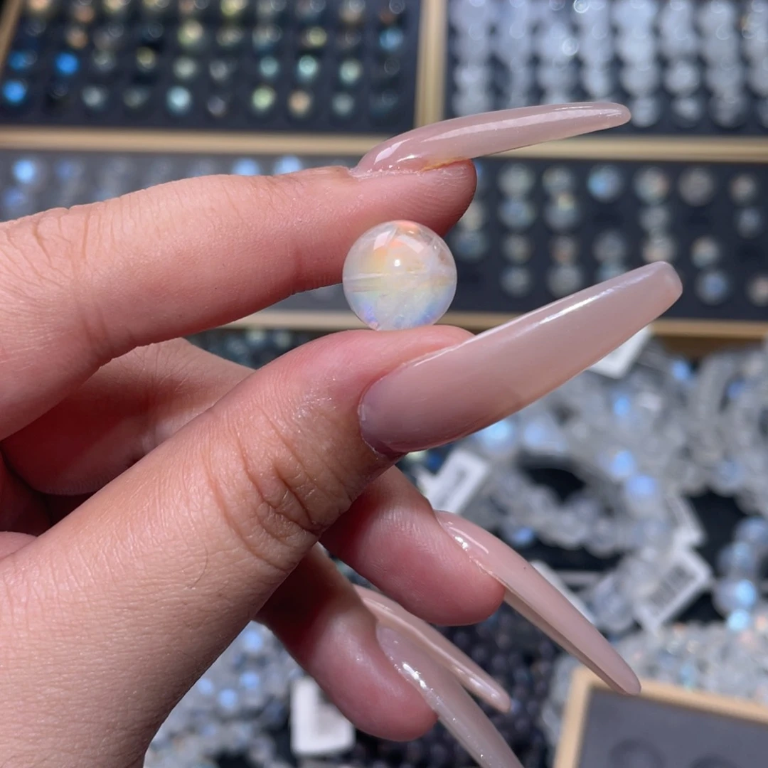 未镶嵌颈饰长石A****?马岛幻彩月光石单珠12.5mm