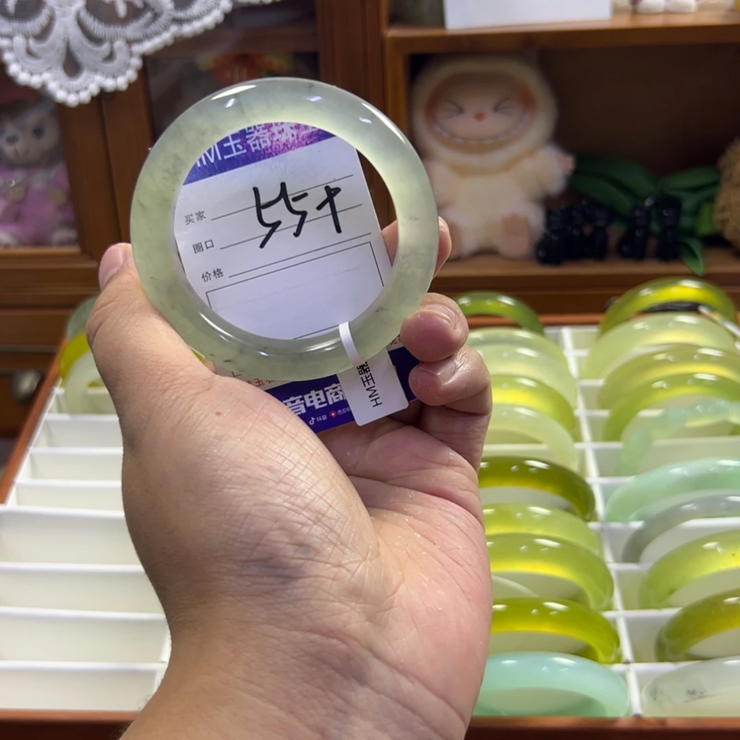 蛇纹石玉未镶嵌手镯376