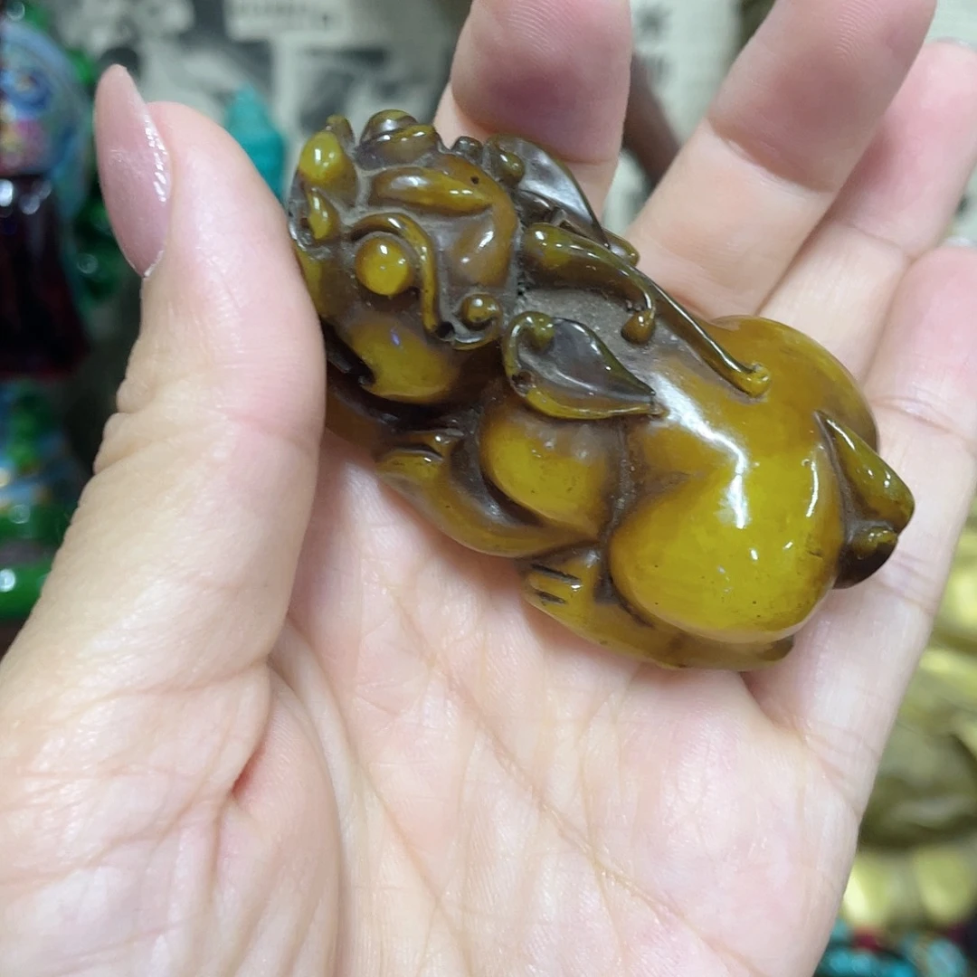 未镶嵌蜜蜡裸石摆件如图所说的那样是什么