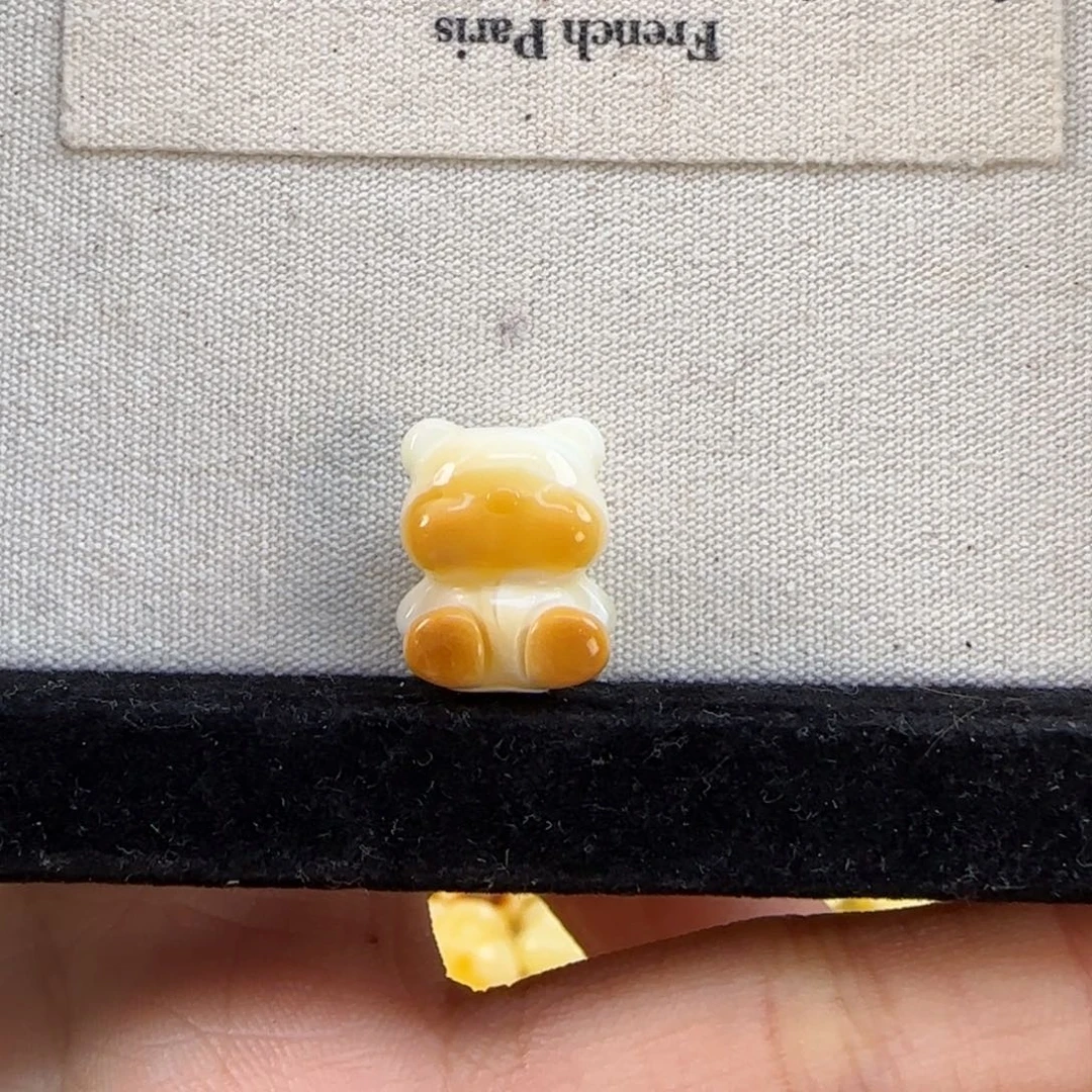 裸石琥珀未镶嵌瘦****?琥珀