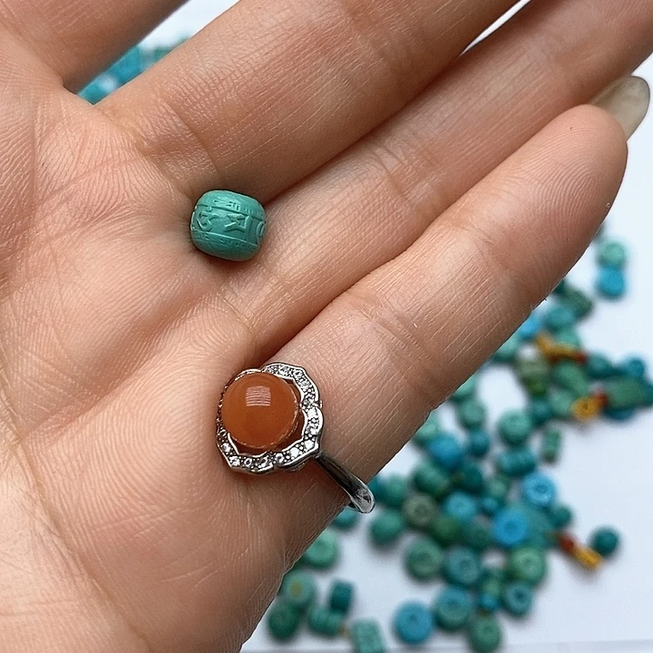 南红玛瑙未镶嵌珠宝奇石