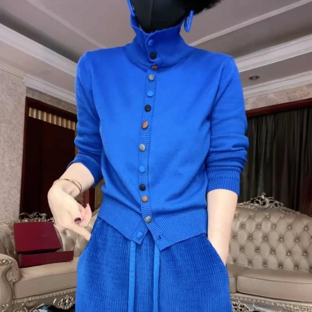 【针织衫】秋冬上新克莱因蓝遮肉通勤宽松遮肉彩扣高领毛衣女 GY002