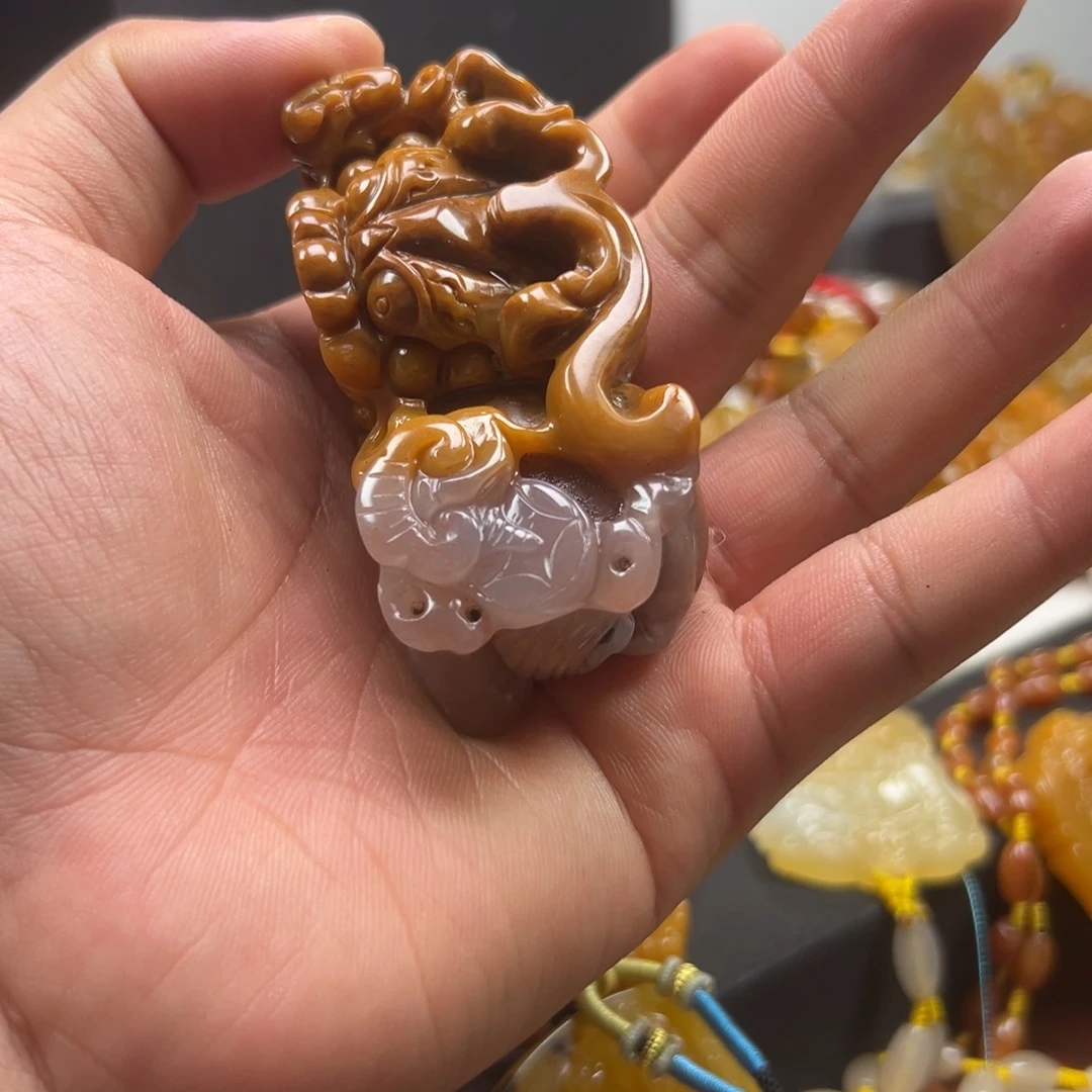 石英质玉（黄龙玉）未镶嵌多选发其一
