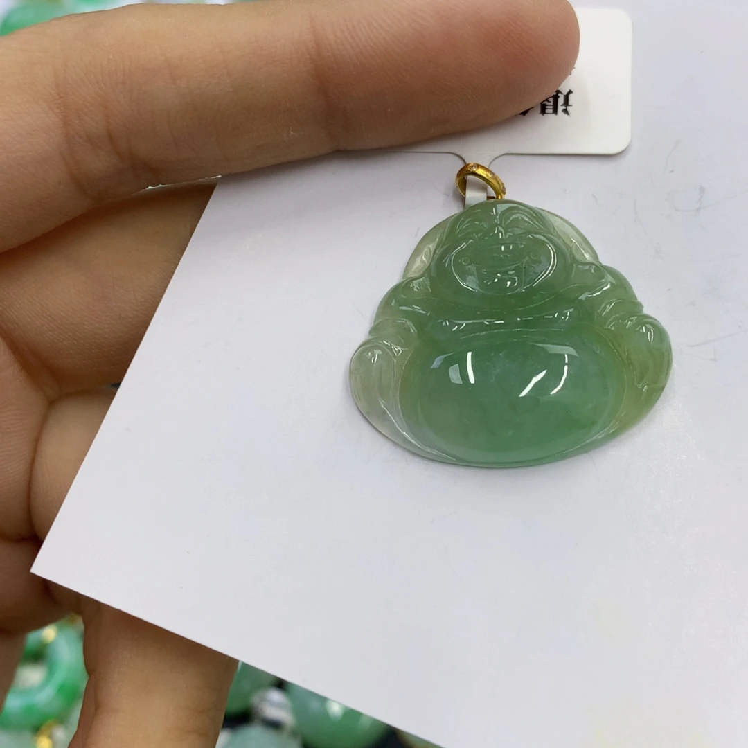 翡翠18K金镶嵌颈饰翡翠