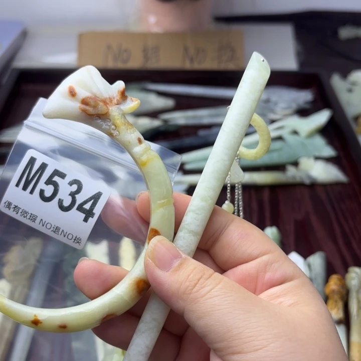 蛇纹石玉发饰合金A****心