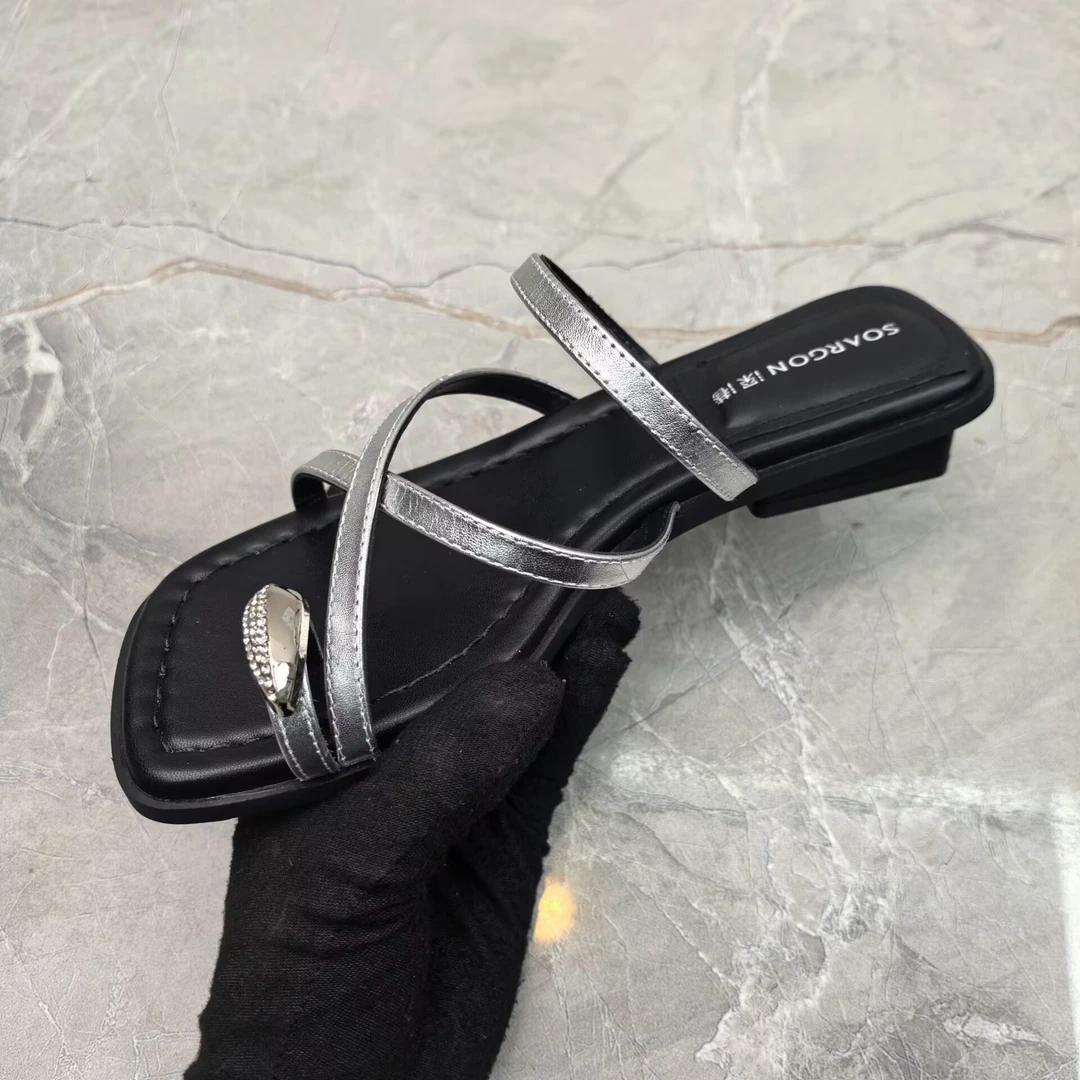 e（孤品）35码拖鞋女 (牛皮)89090 银色