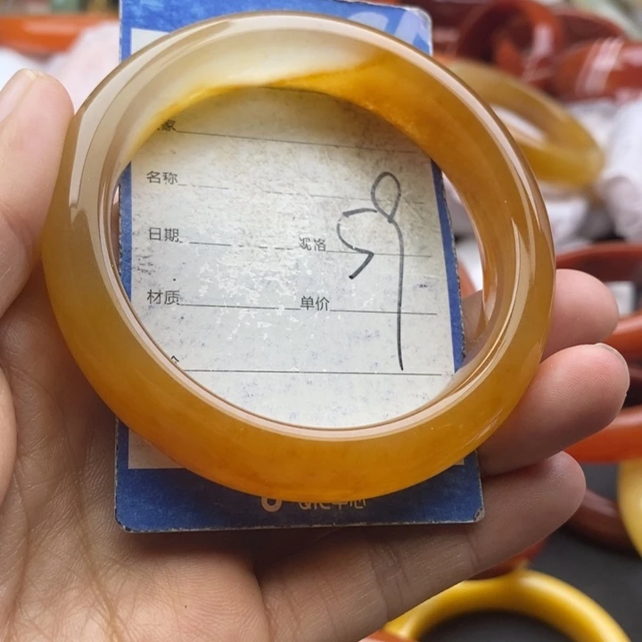 石英质玉未镶嵌手镯