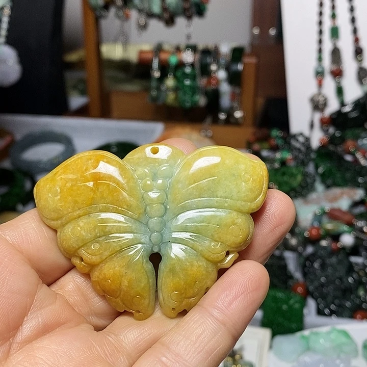 翡翠未镶嵌吊坠(赠链)