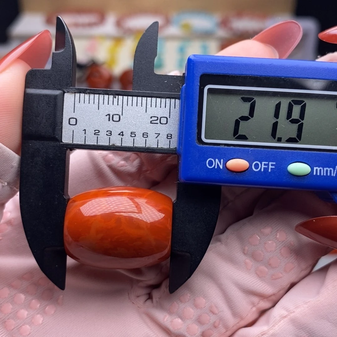 南红玛瑙配饰未镶嵌