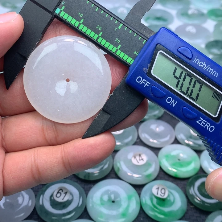 翡翠颈饰未镶嵌缅甸天然A货翡翠