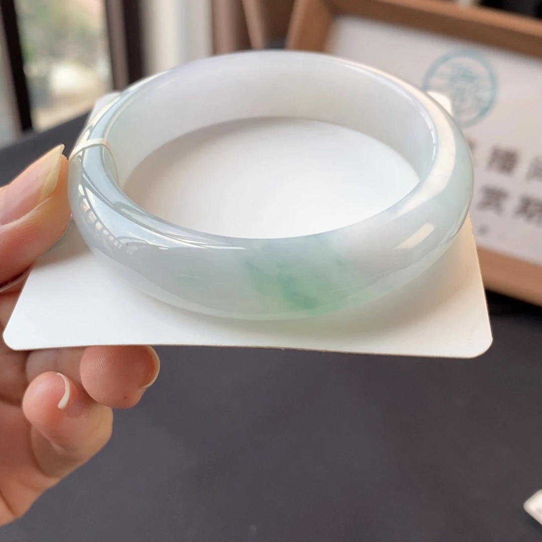 翡翠未镶嵌手镯飘色58有白棉