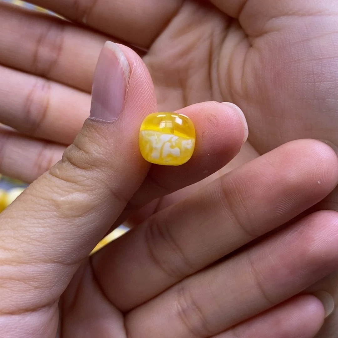 琥珀未镶嵌珠宝奇石11.0