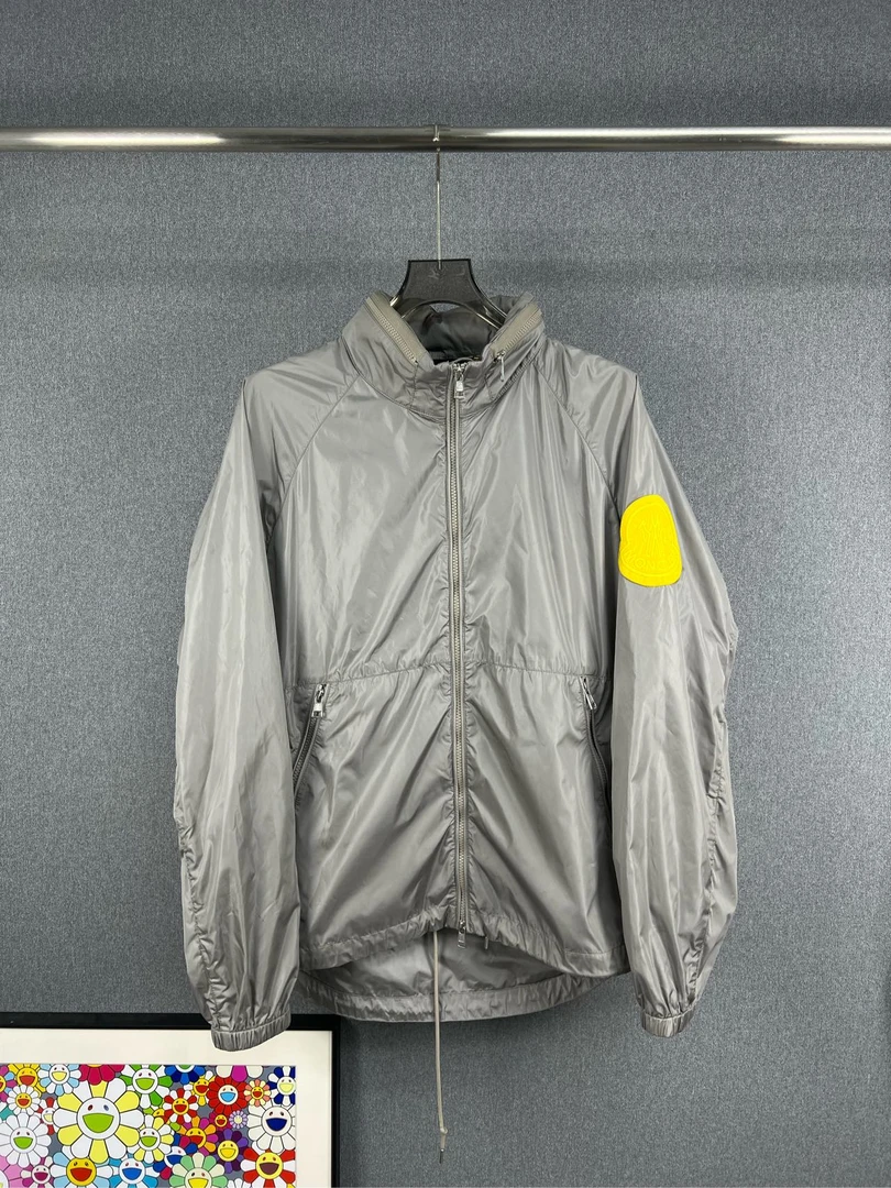 95新 YSL/圣罗兰 盟可睐袖标冲锋衣外套夹克 5码 99新12452