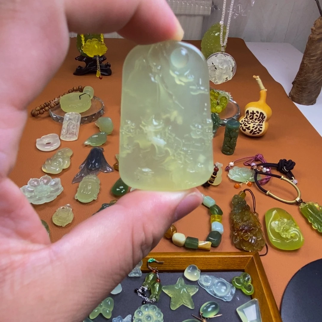 合金蛇纹石玉颈饰