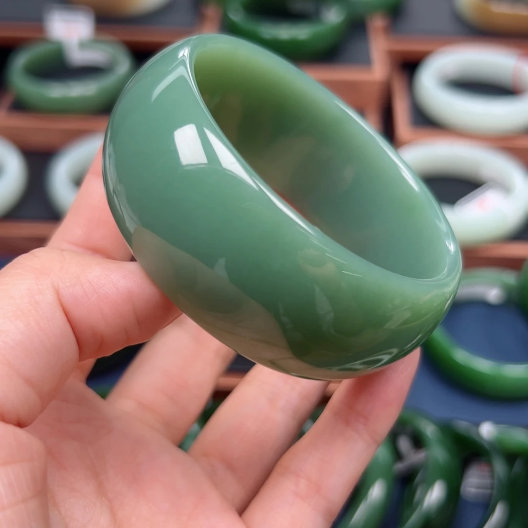 未镶嵌手镯和田玉（碧玉）5859