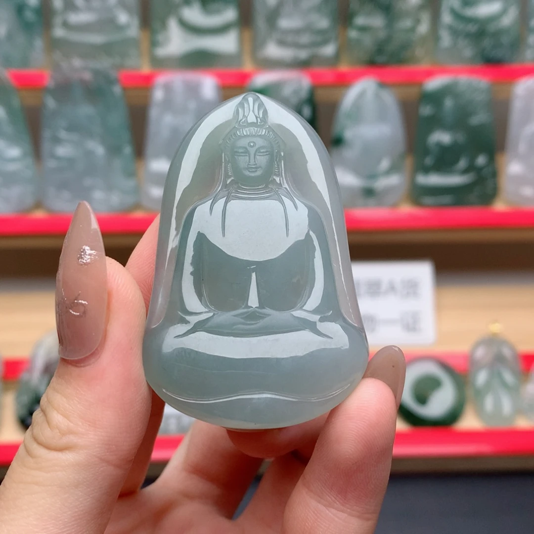 翡翠未镶嵌颈饰素衣